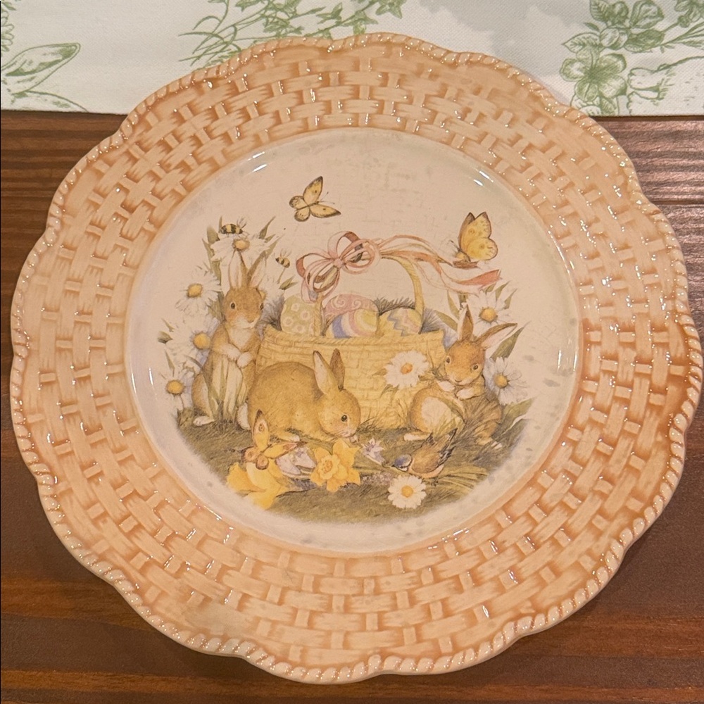 Cracker Barrel Estate BUNNY BASKET Easter Bunny Plate 10” Susan Winget